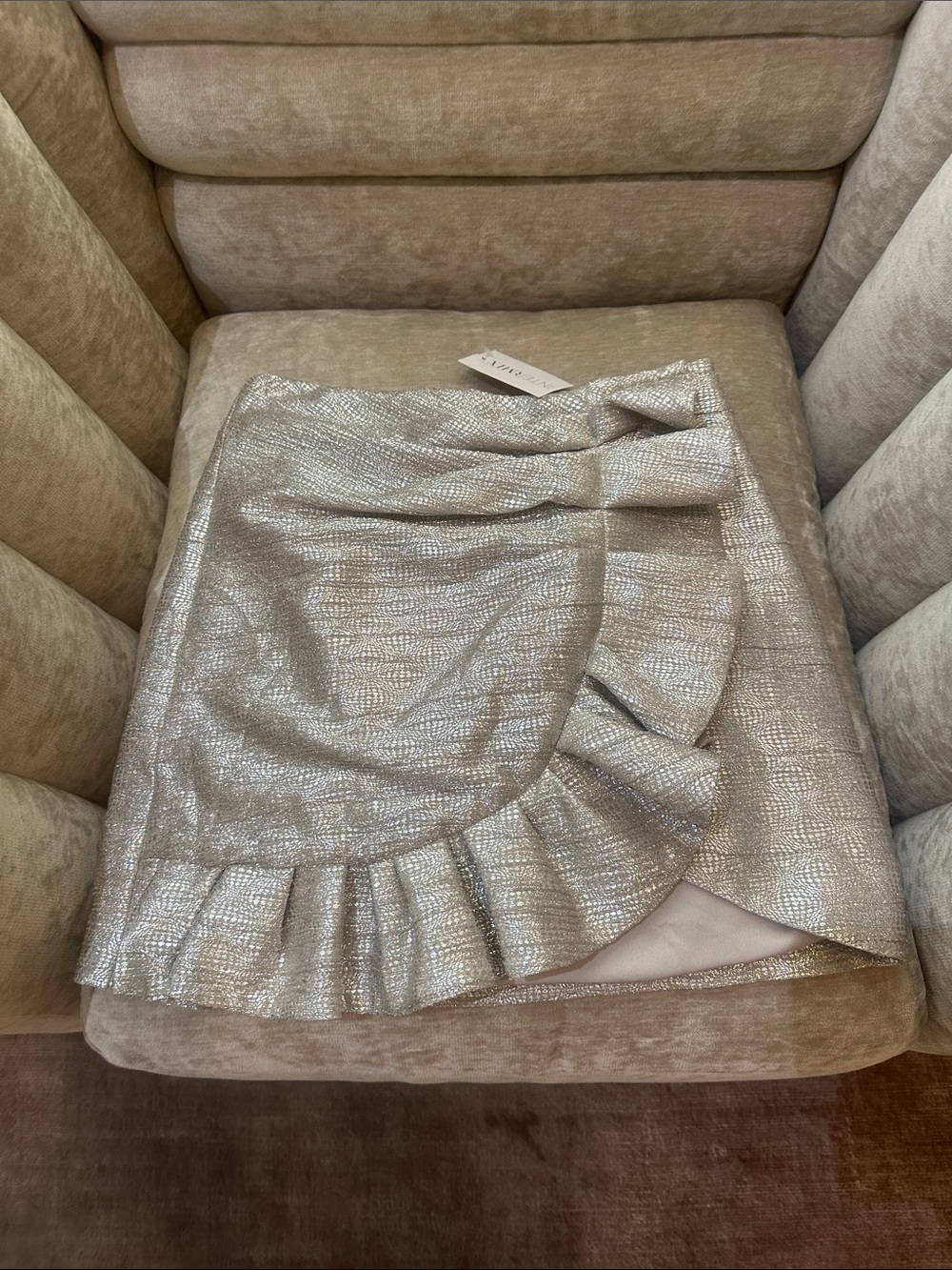 New with tags! Jonathan Simkhai silver ruffled skirt size 6